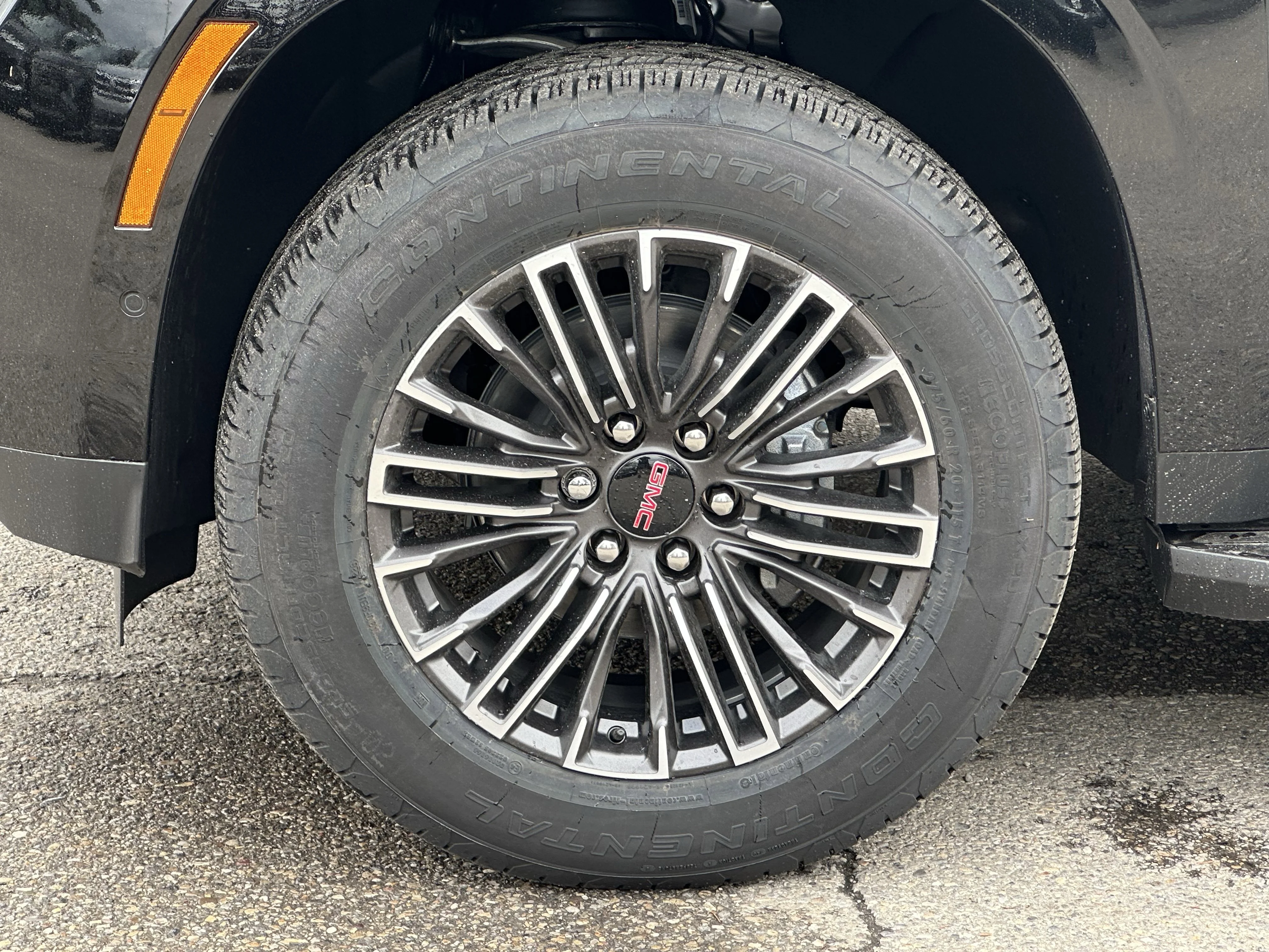 New 2026 Onyx Black GMC Elevation image 6