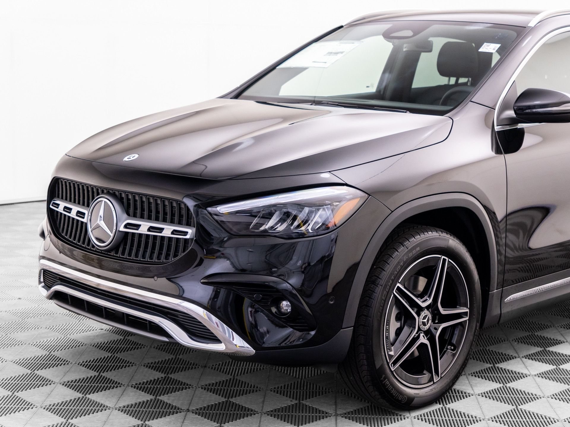 New 2026 Night Black Mercedes-Benz GLA 250 image 37