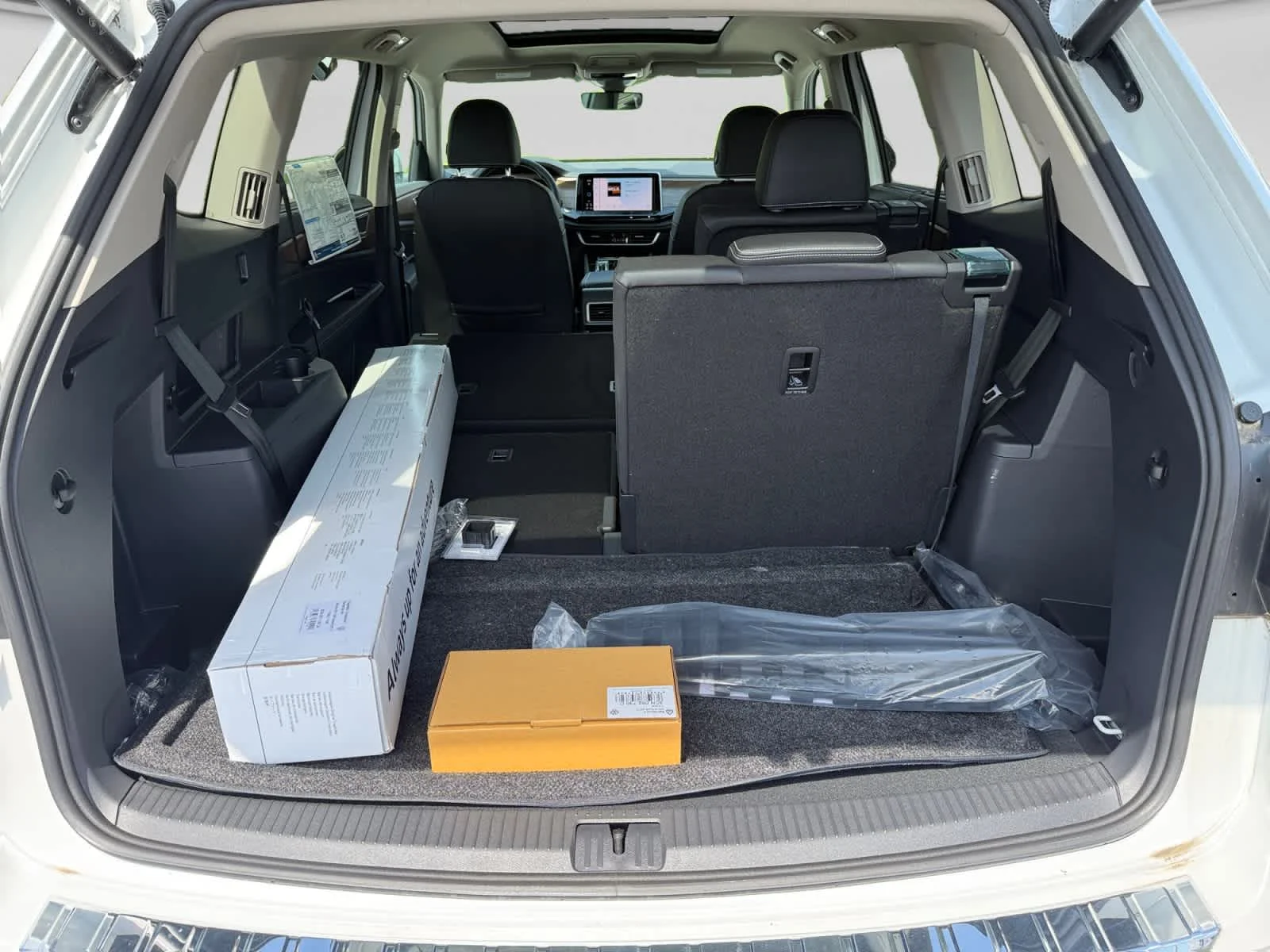 2026 Volkswagen Atlas SE w/Tech - Photo 23