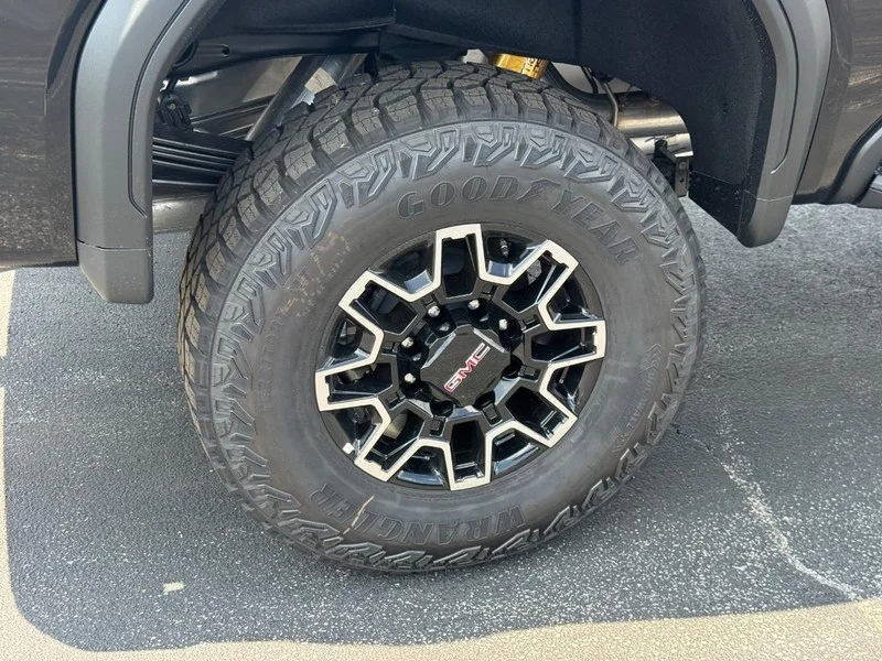 New 2026 Onyx Black GMC AT4X image 6