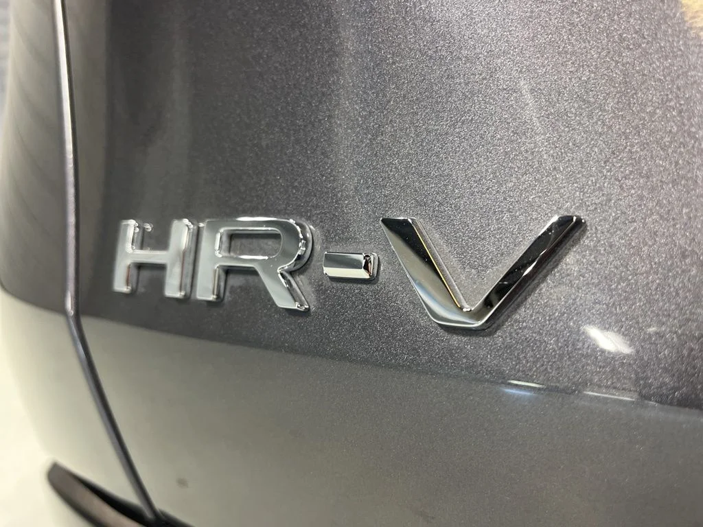 Used 2024 Modern Steel Metallic Honda EX-L image 33