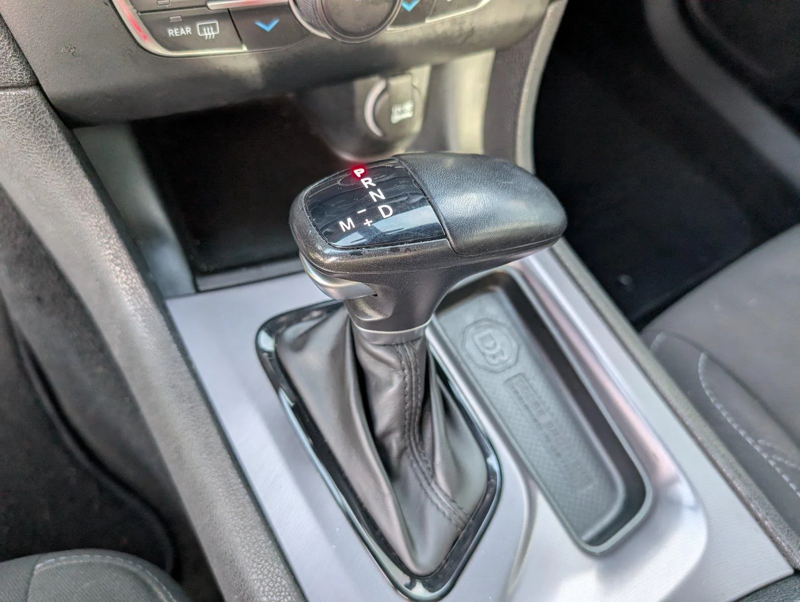 Used 2023 Sublime Metallic Clearcoat Dodge SXT image 20