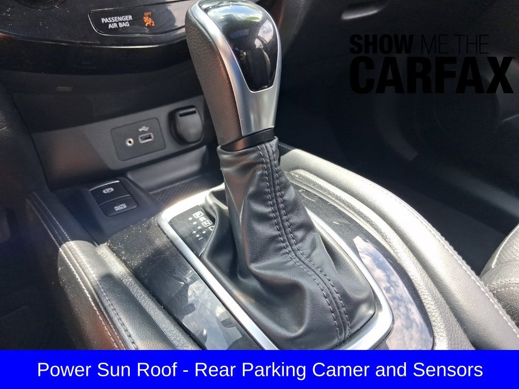 Used 2020 Red Nissan SL image 24