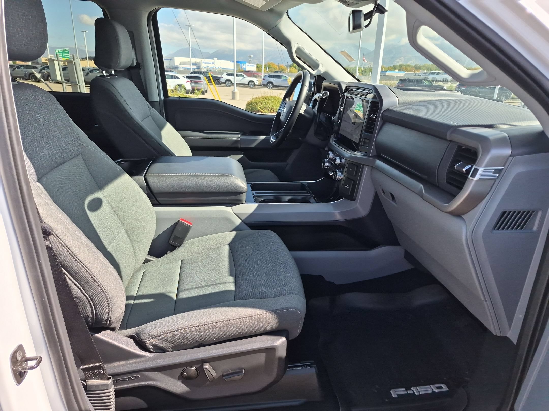 Used 2024 White Ford XLT image 30