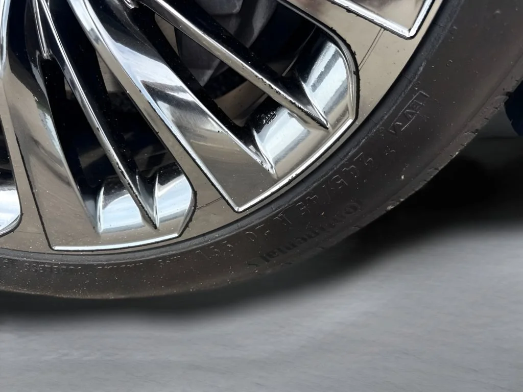 Used 2018  Lexus LS 500 image 38