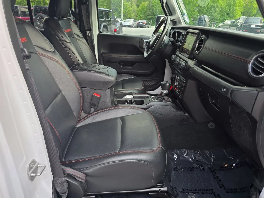 Certified Used 2020 White Jeep Rubicon image 27