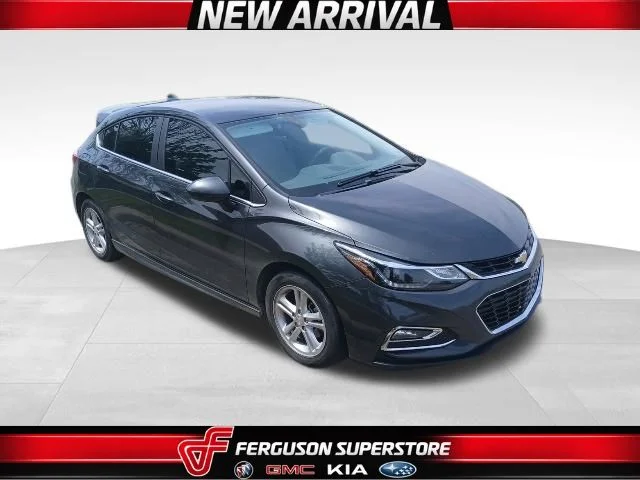 2017 Chevrolet Cruze LT Hatchback Auto's photo