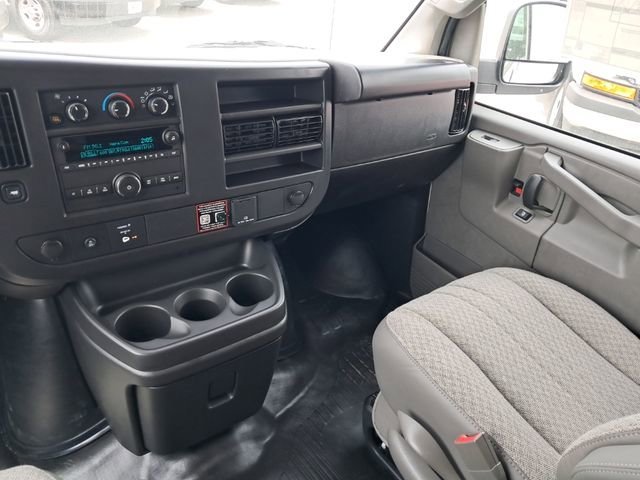 2025 Chevrolet Express Cargo Work Van - Photo 21