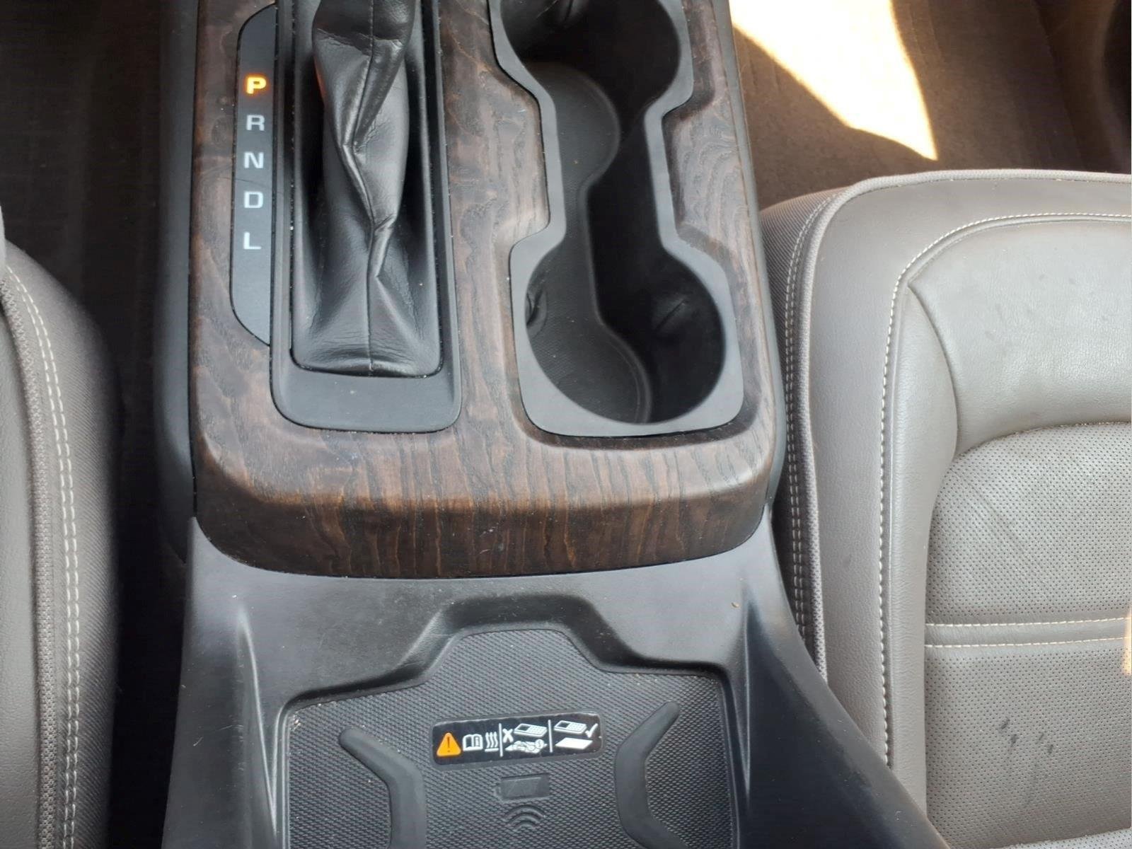 Used 2021 HUNTER METALLIC GMC 4WD Denali image 26