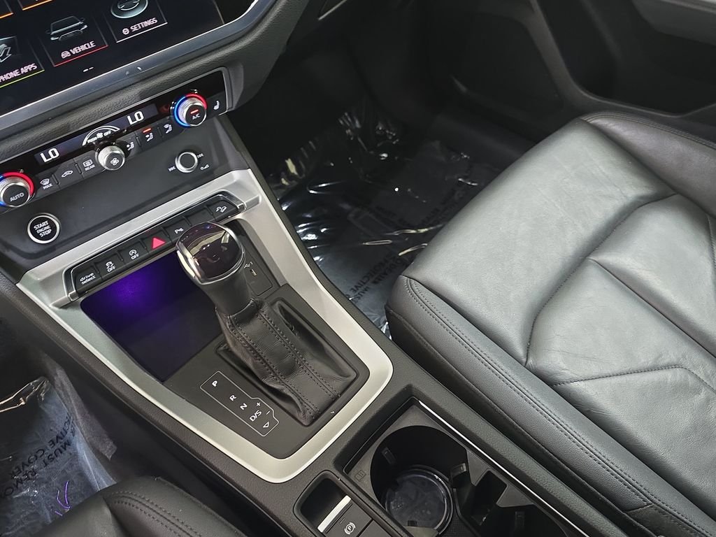 Used 2022 Glacier White Audi Premium Plus image 26