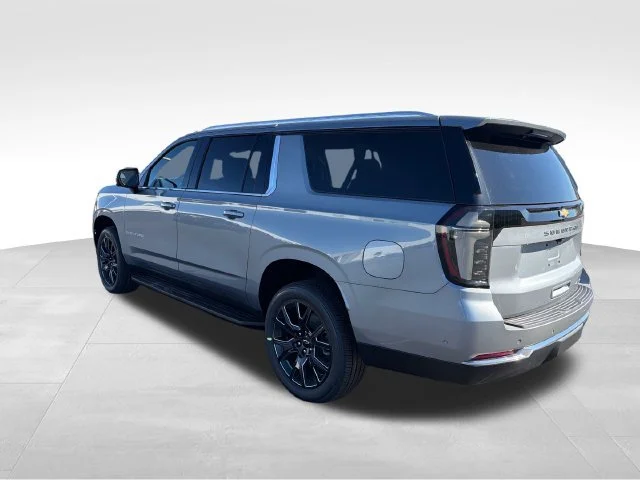 New 2027 Sterling Gray Metallic Chevrolet LT image 3