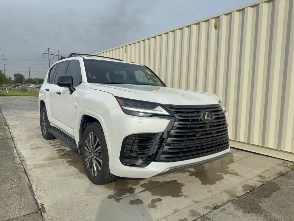 2022 Lexus LX 600 600 Premium's photo