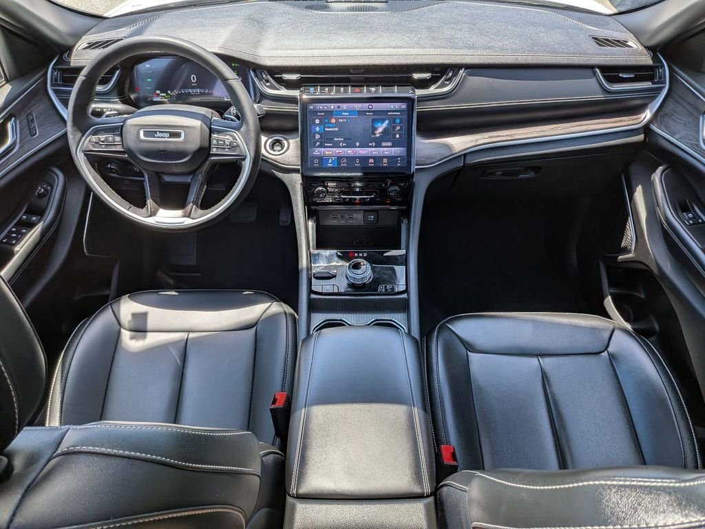 Used 2024 White Jeep 4xe image 24