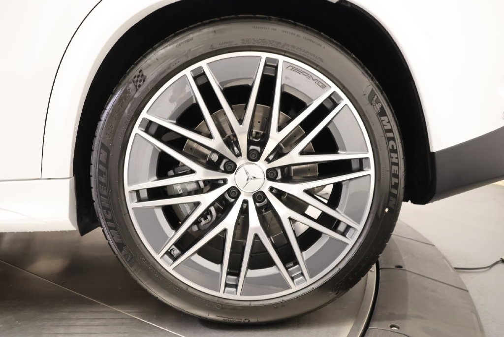 New 2027 MANUFAKTUR Moonlight White Metallic Mercedes-Benz  image 13