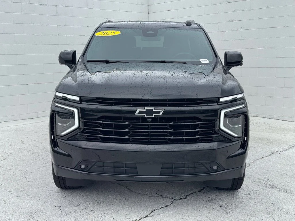 Used 2025 Black Chevrolet RST image 9