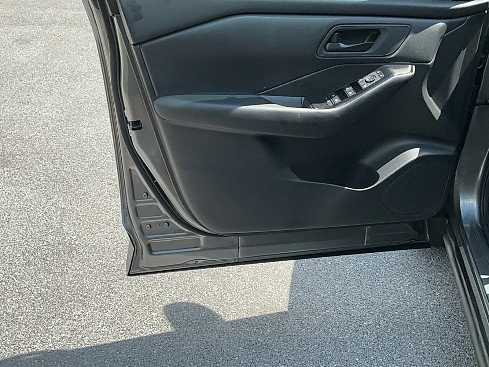 Used 2026 Gray Nissan S image 6
