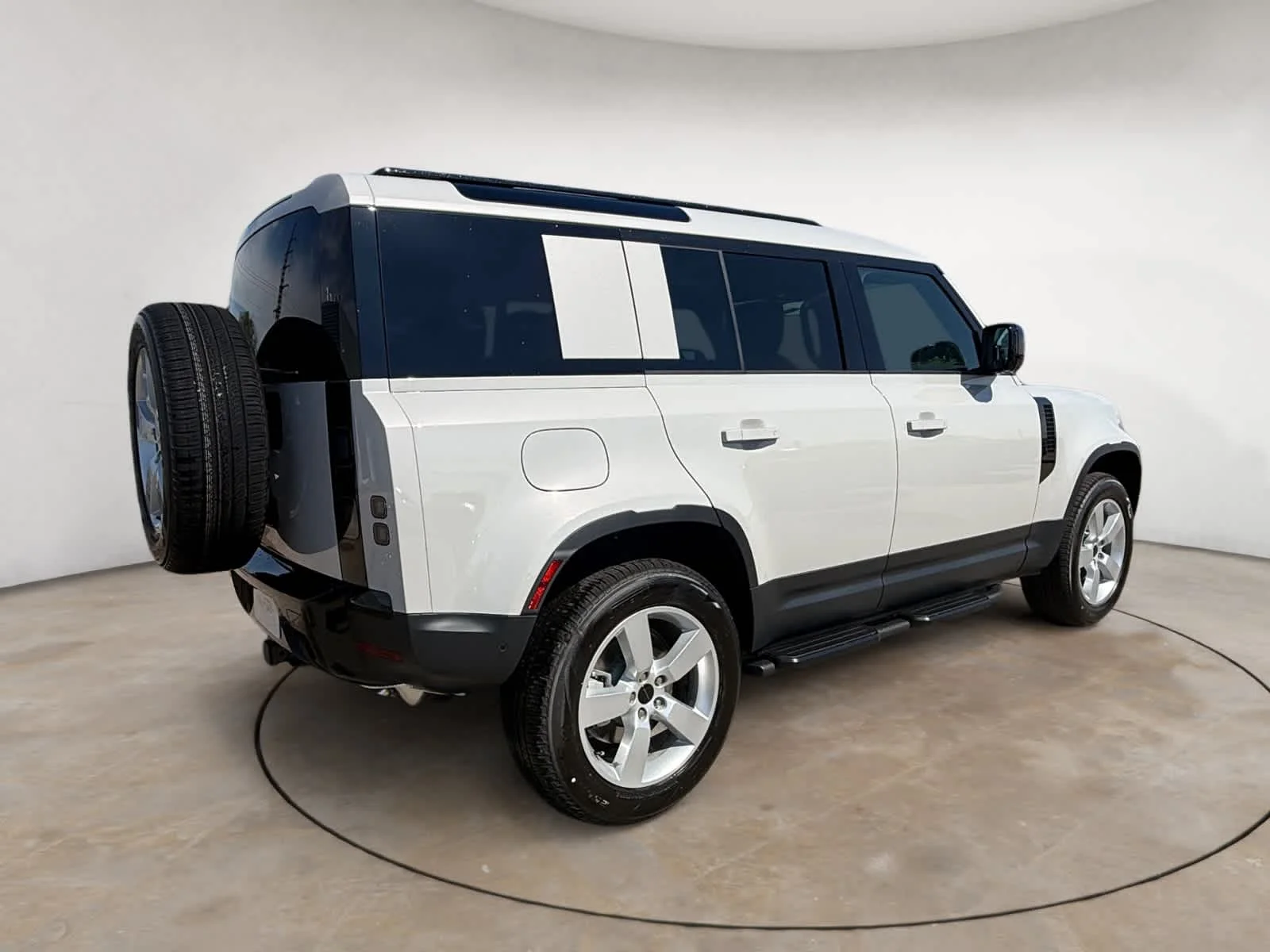 New 2026 Borasco Grey Land Rover S image 5