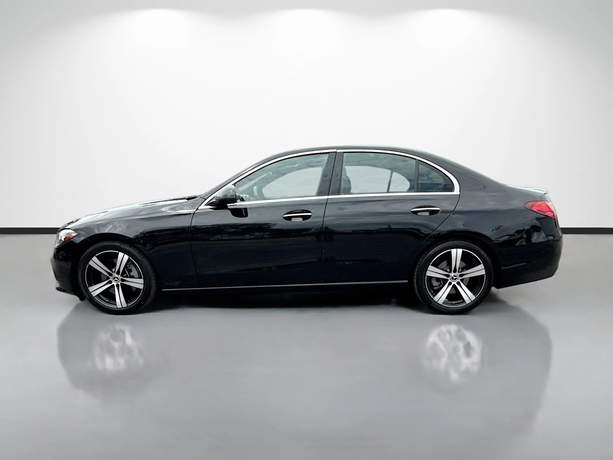 Used 2022 Obsidian Black Metallic Mercedes-Benz C 300 image 6