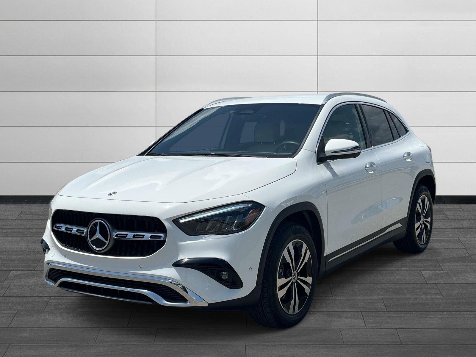 Certified Used 2025 Polar White Mercedes-Benz GLA 250 image 7