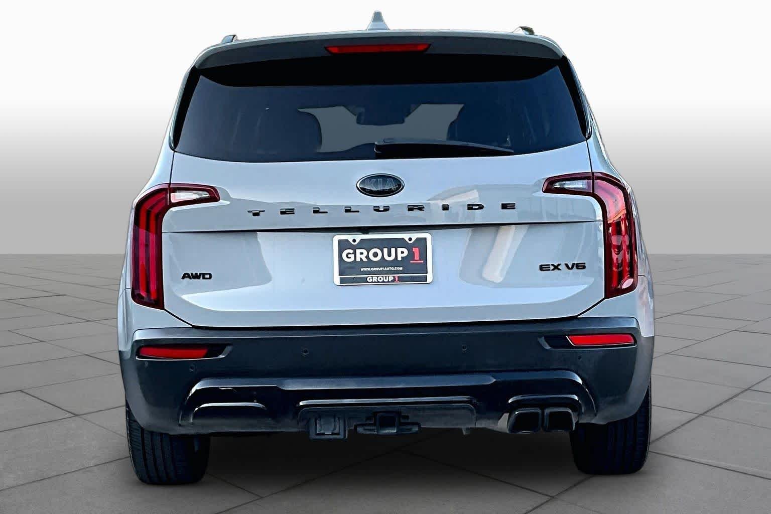 Used 2021 Wolf Gray Kia EX image 5