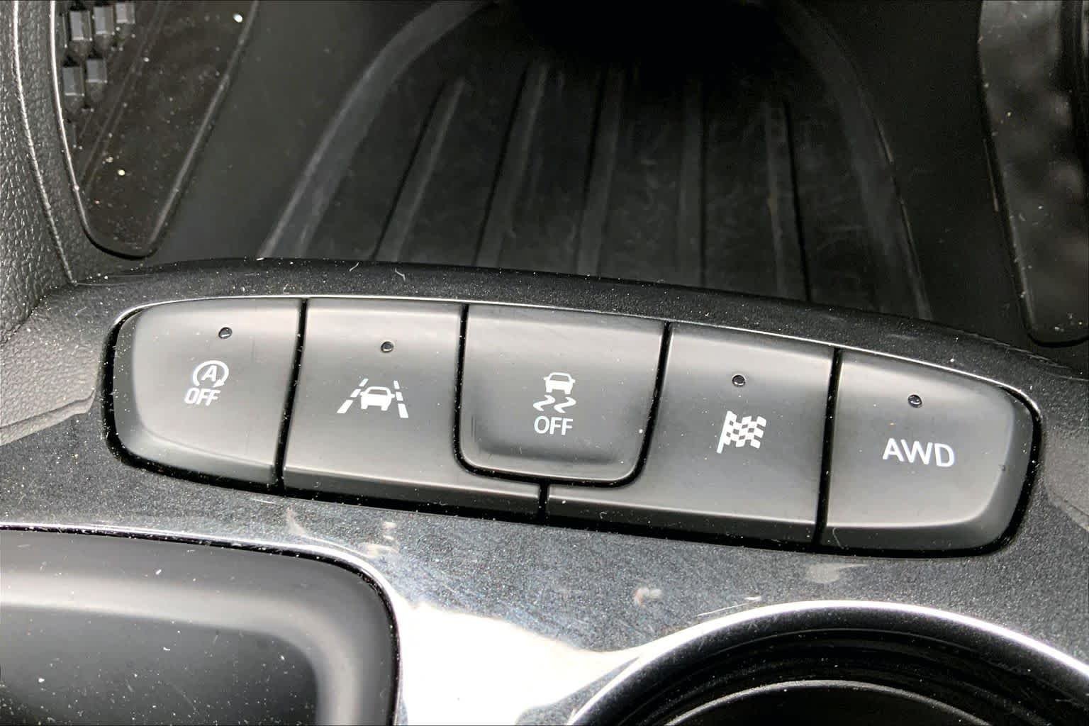 Used 2025 Mosaic Black Metallic Chevrolet LT image 35