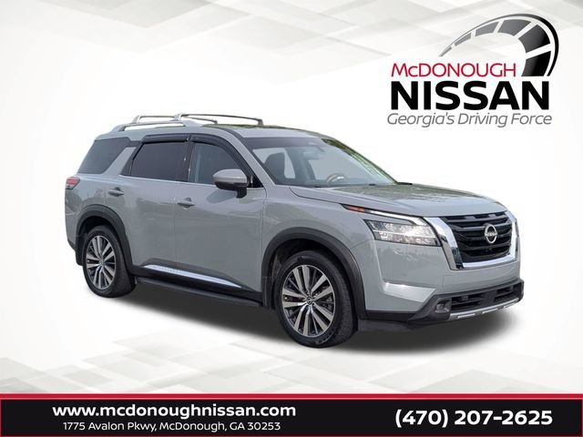2022 Nissan Pathfinder Platinum 2WD's photo