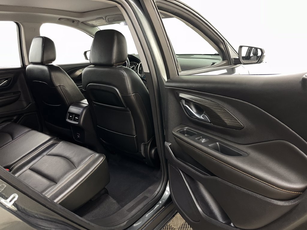 Used 2021 GRAPHITE GRAY METALLIC GMC SLT image 41