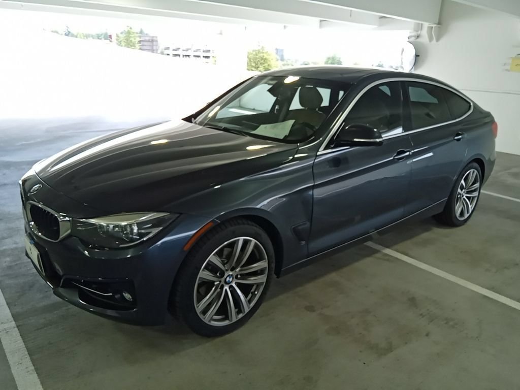 2017 BMW 3 Series 330i xDrive Gran Turismo's photo