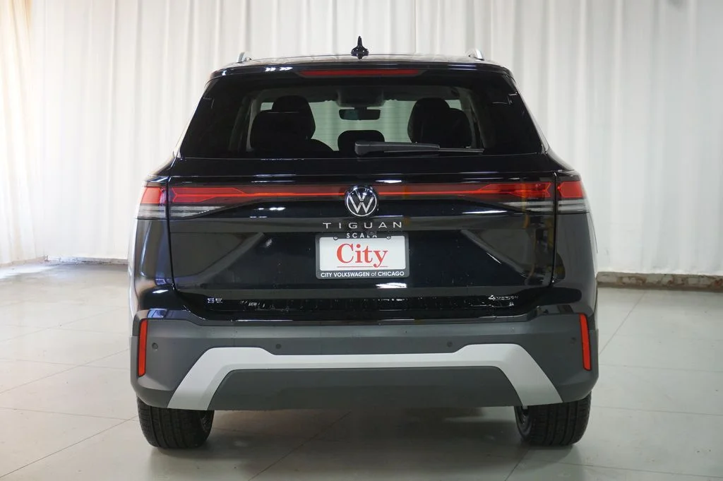 New 2026 Deep Black Volkswagen SE image 6