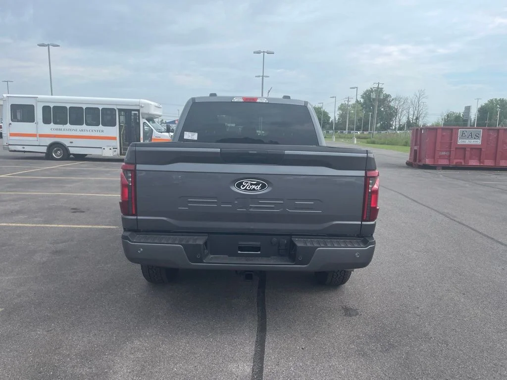 Used 2026 Gray Ford XLT image 6
