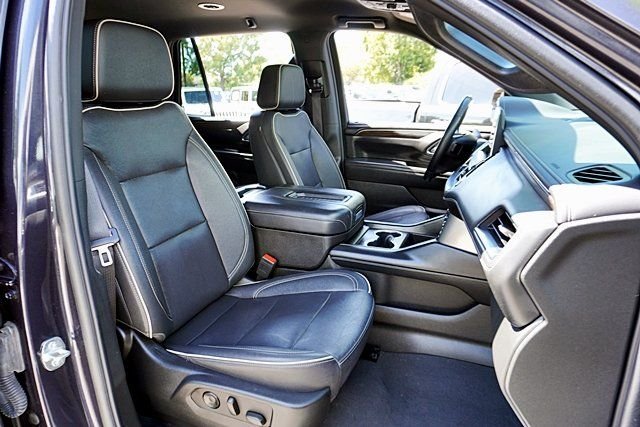 Used 2024 Gray Chevrolet Premier image 11