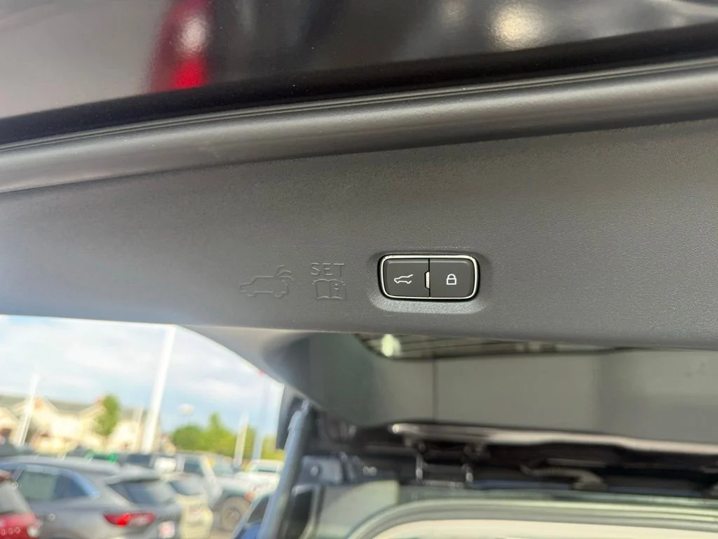 New 2026 Dark Matter Gray Metallic Ford MAX Platinum® image 57
