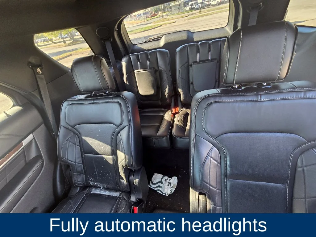Used 2018 Gray Ford Platinum image 13