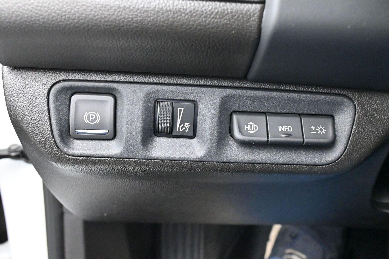 Used 2022 SUMMIT WHITE GMC SLT image 23