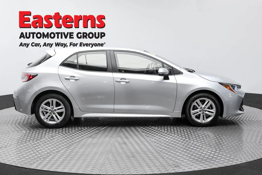 Used 2021 Silver Toyota SE image 4