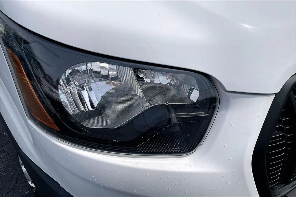 Used 2023 White Ford Base image 28