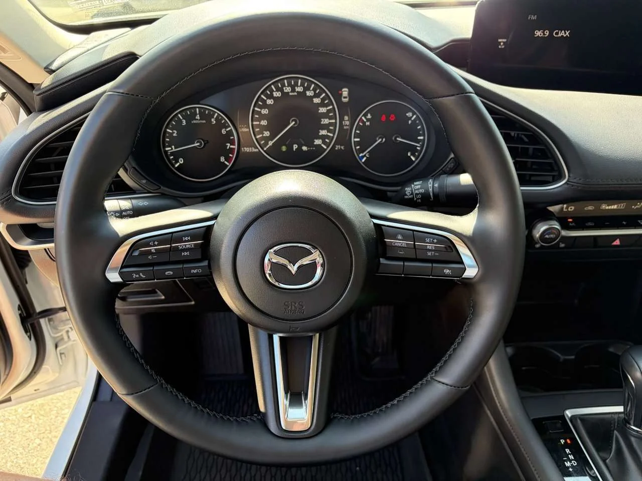 Used 2025  Mazda GS image 22