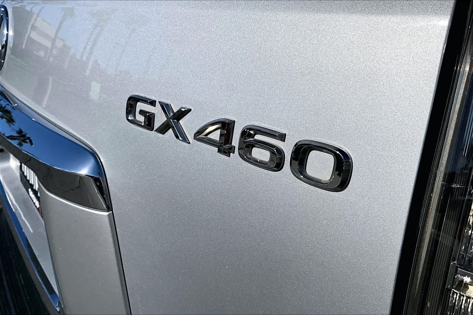 Used 2015 Silver Lining Metallic Lexus  image 9