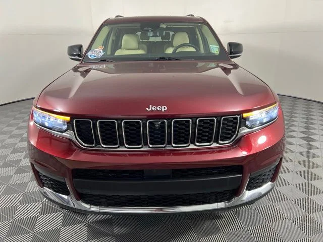 Used 2022 Red Jeep Limited image 2