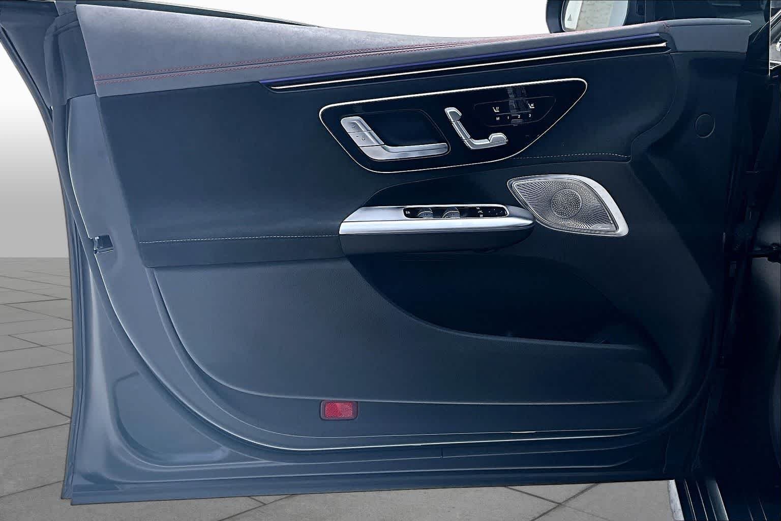 Used 2023 MANUFAKTUR Alpine Grey Mercedes-Benz AMG® EQE image 21
