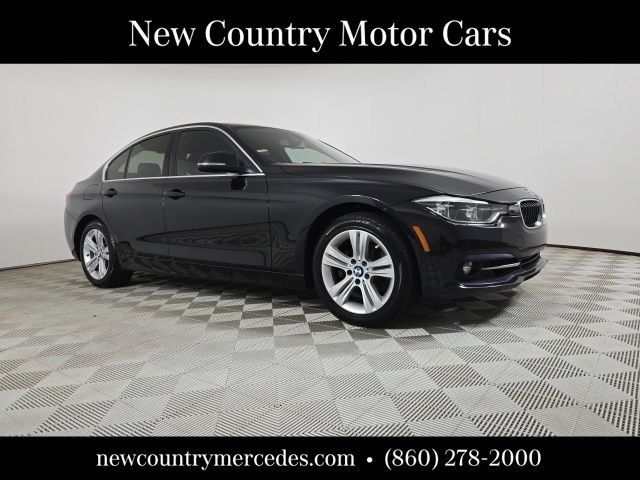 2018 BMW 3 Series 330i xDrive Sedan's photo
