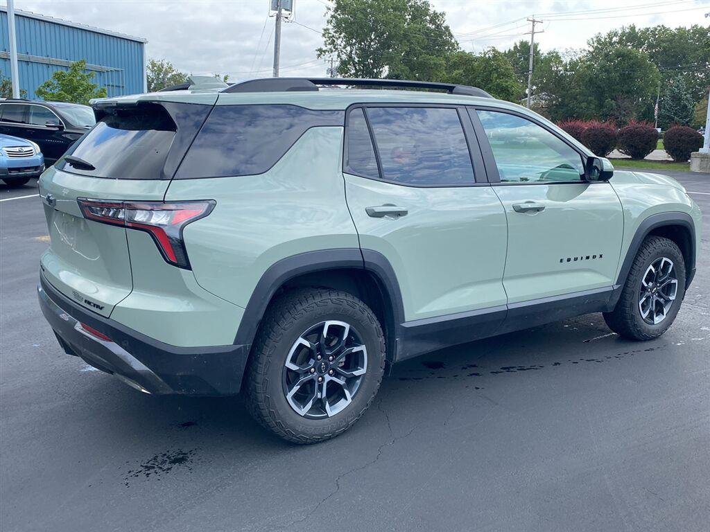 Used 2025 Cacti Green Chevrolet AWD ACTIV image 11