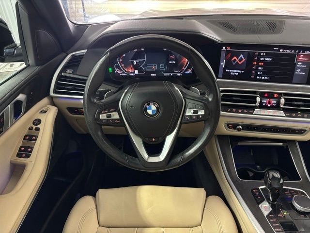 Used 2022 Black BMW sDrive40i image 17
