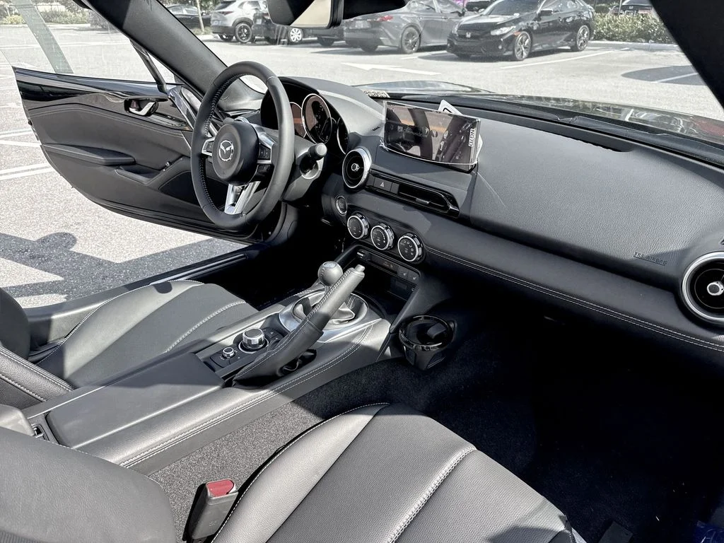 2026 Mazda MX-5 Miata RF Grand Touring - Photo 34