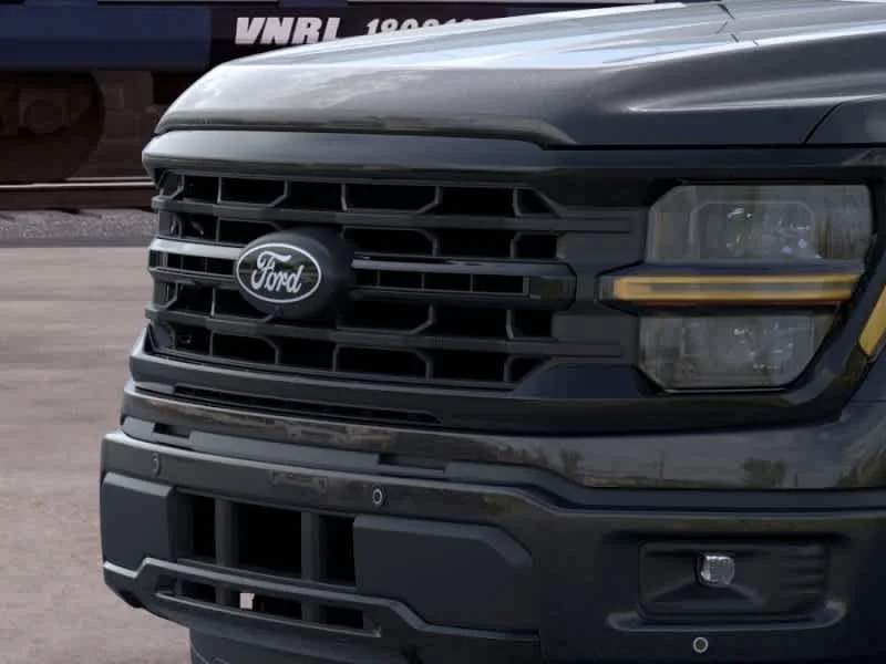 New 2026 Agate Black Metallic Ford XLT image 17