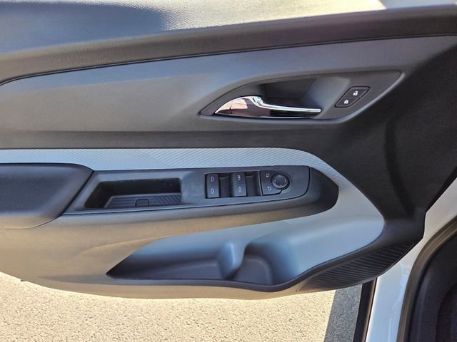 New 2027 Summit White Chevrolet LT image 9