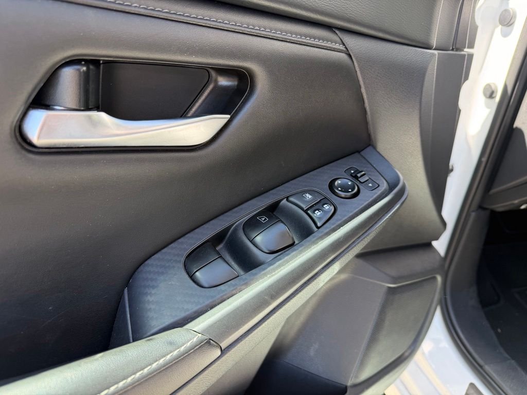 Used 2024 White Nissan SV image 18
