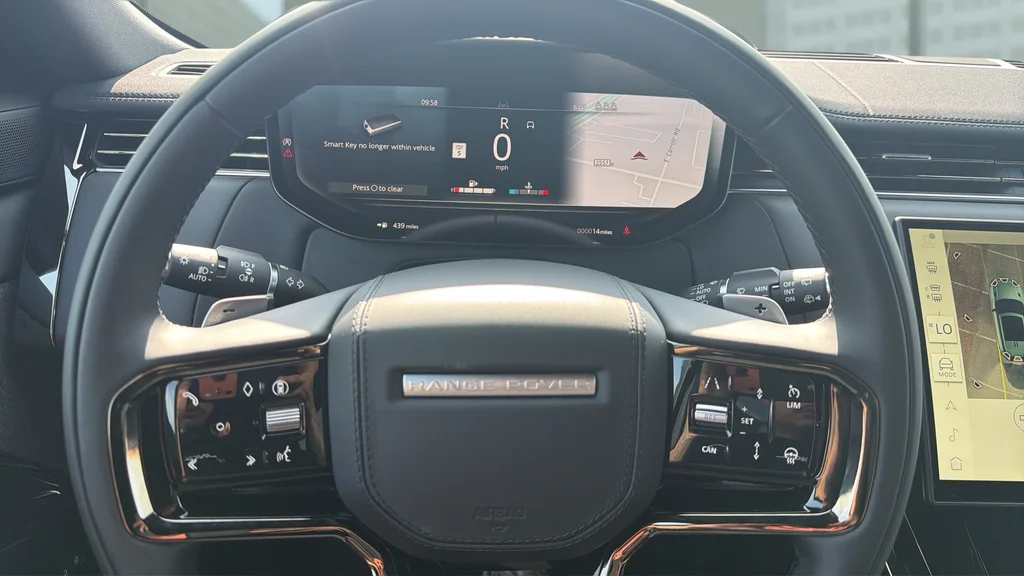 New 2026 White Land Rover Dynamic SE image 25