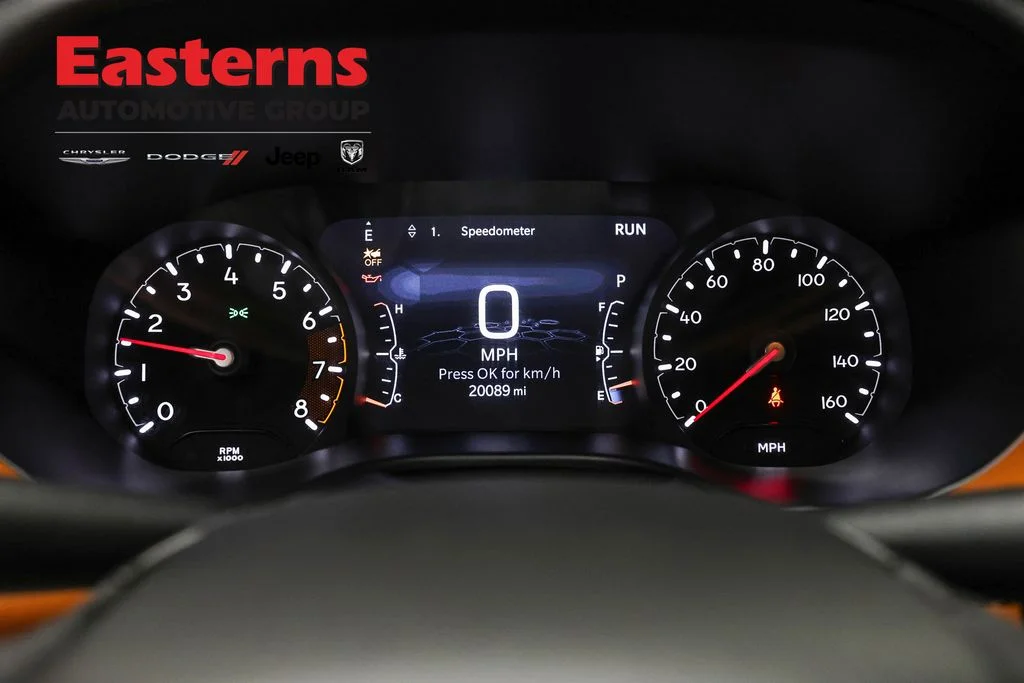 Used 2025 White Jeep Limited image 17