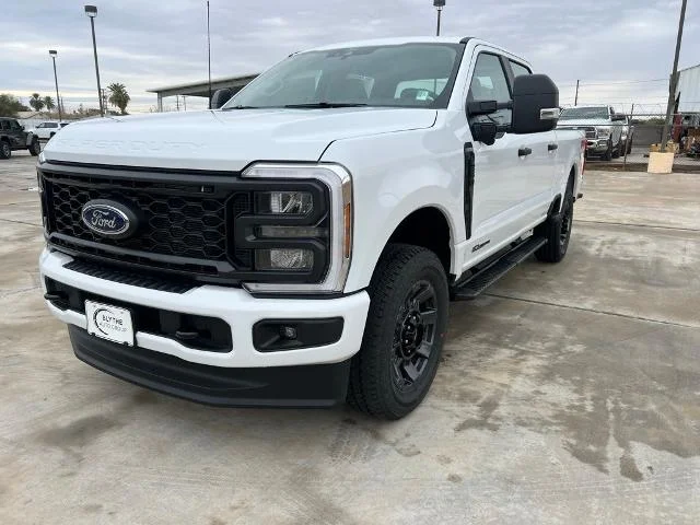 New 2026 Oxford White Ford F-250® XL image 30
